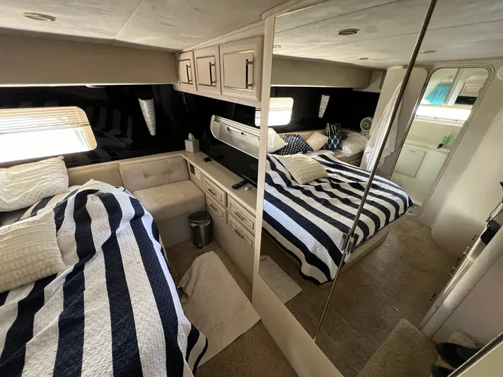 Amities Yacht Photos Pics 