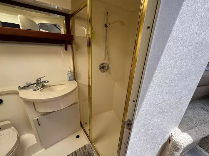 Amities Yacht Photos Pics 