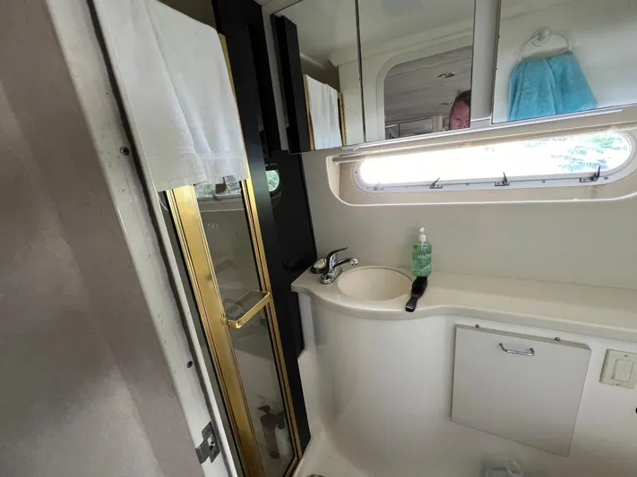 Amities Yacht Photos Pics 