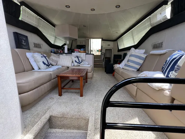 Amities Yacht Photos Pics 