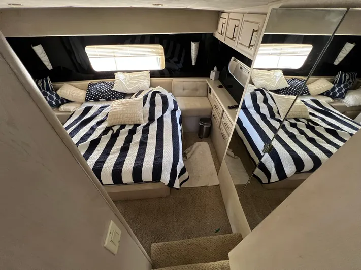 Amities Yacht Photos Pics 