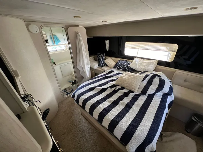 Amities Yacht Photos Pics 