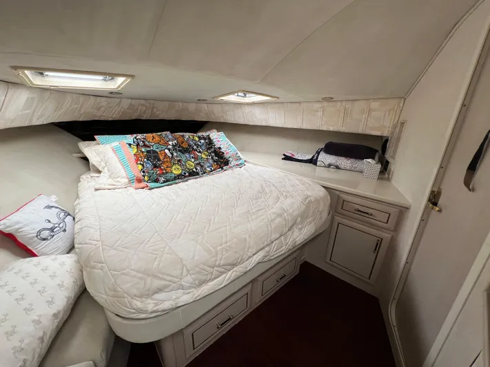 Amities Yacht Photos Pics 