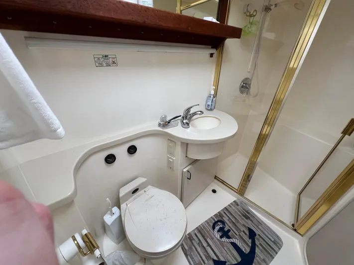 Amities Yacht Photos Pics 