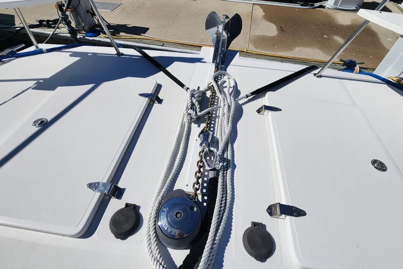 Sea Change Yacht Photos Pics Deck of 2003 Endeavour 36 TrawlerCat with anchor and ropes.