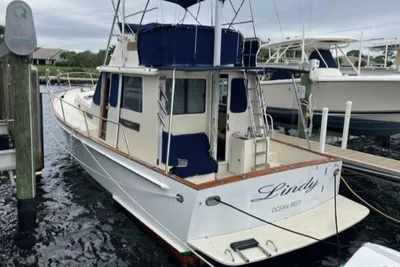 Legacy Yachts Sedan Flybridge