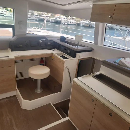 Betty's Dream Yacht Photos Pics Bali 4.3