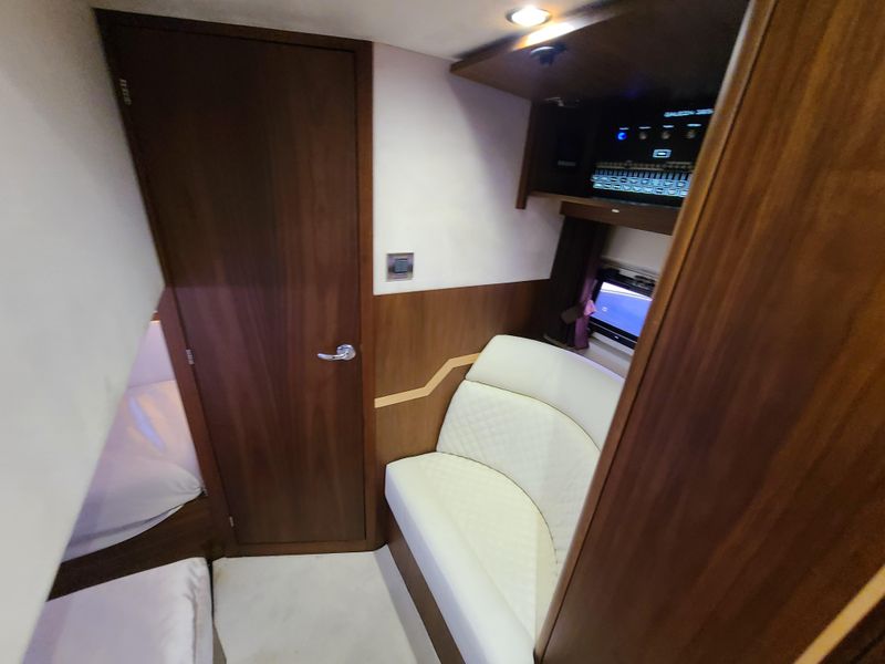 2017 Galeon 385 HTS