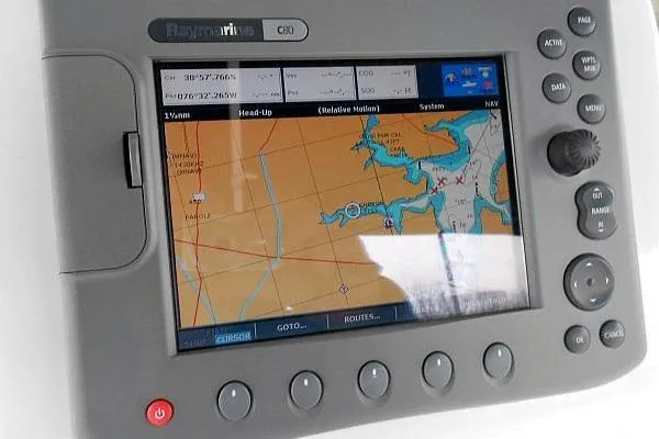 Windependence Yacht Photos Pics Raymarine C80 chartplotter displaying nautical map on a 2006 Hunter 38 sailboat.