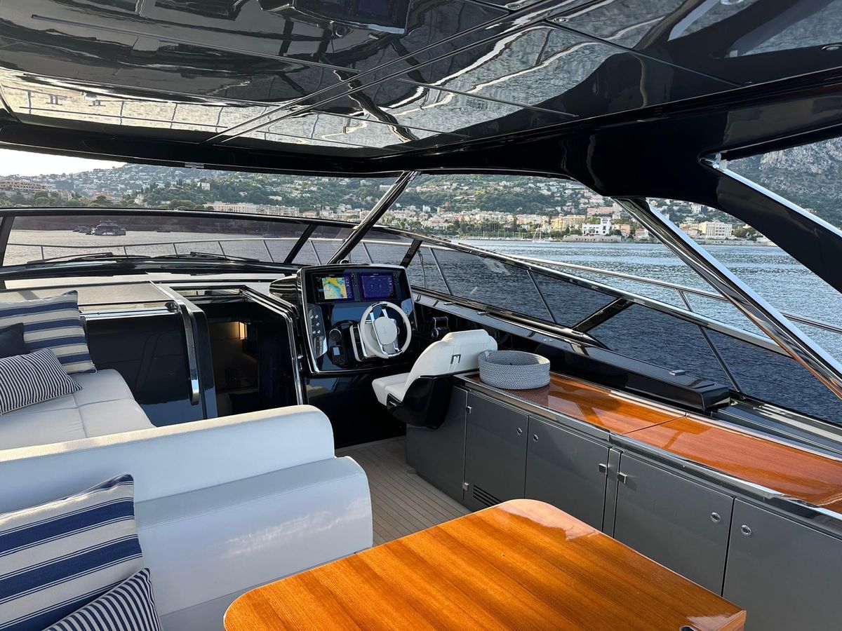 2022 Riva 56 