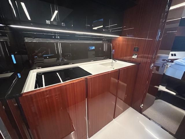 2022 Riva 56 