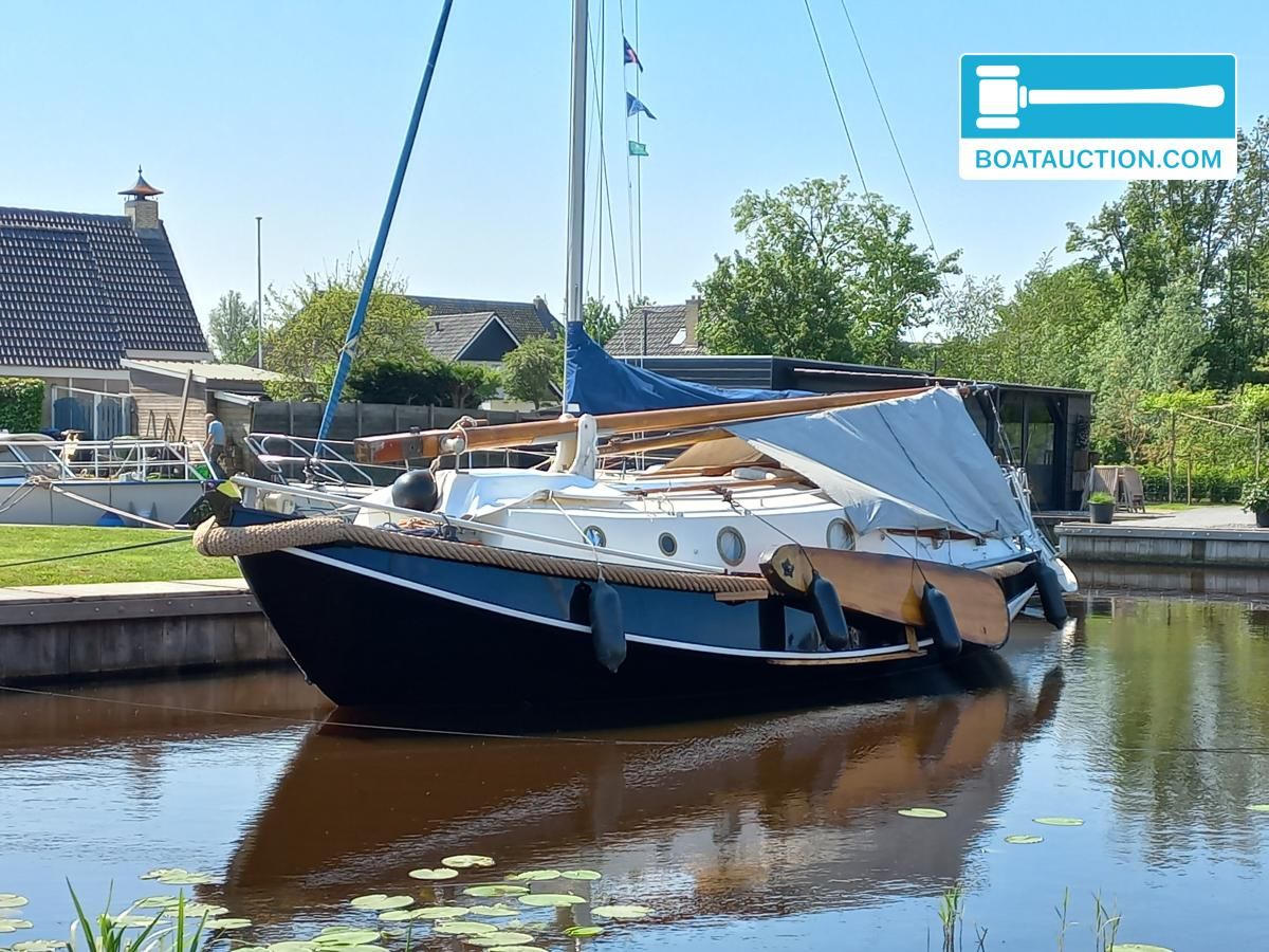 1975 Grundel Platbodem