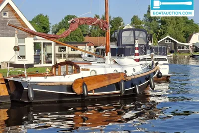 1975 Grundel Platbodem