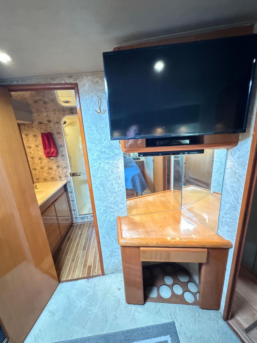 2000 Viking 58 