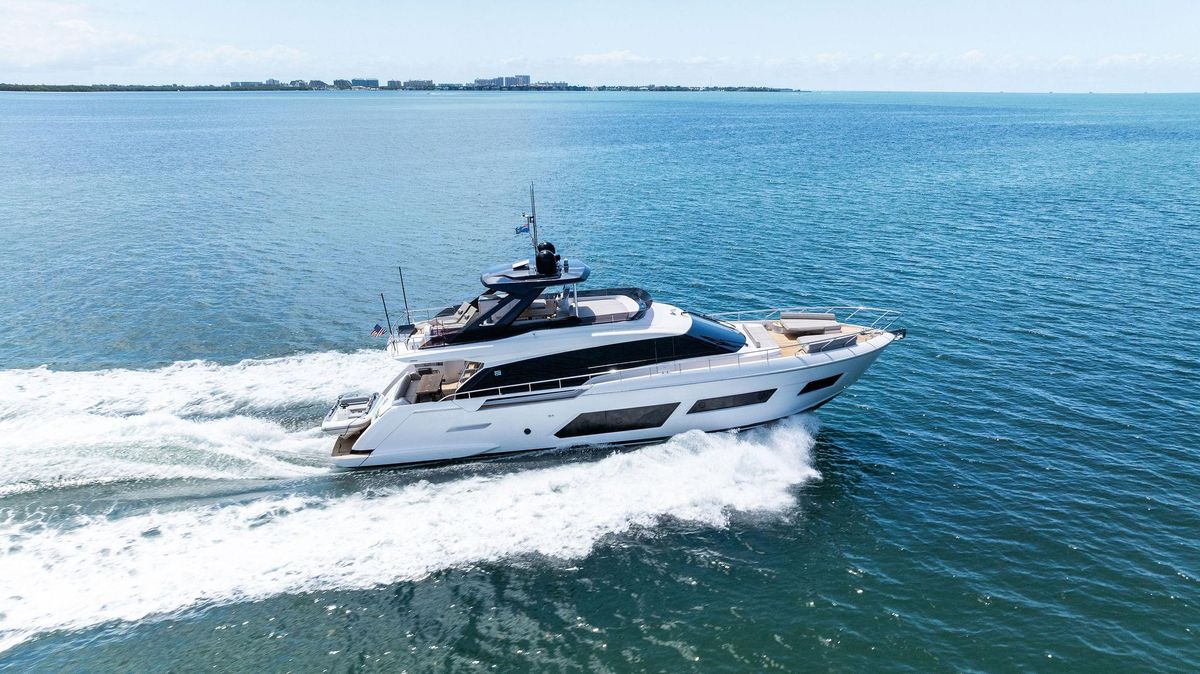 2023 Ferretti Yachts 67 