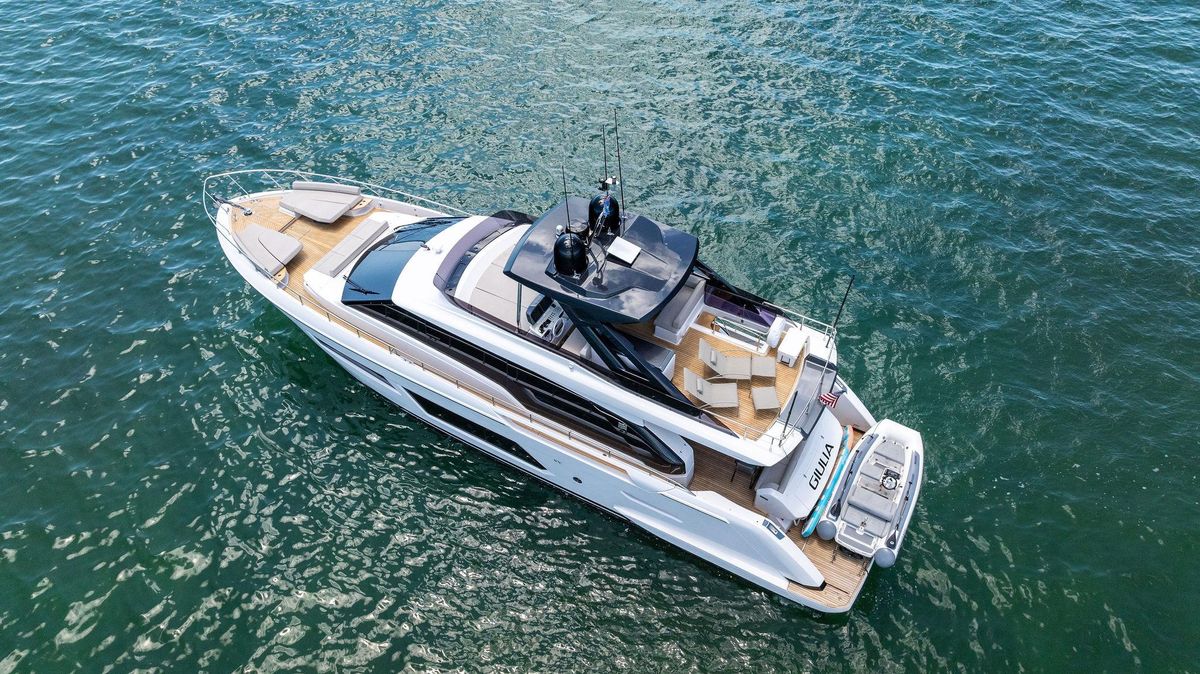 2023 Ferretti Yachts 67 