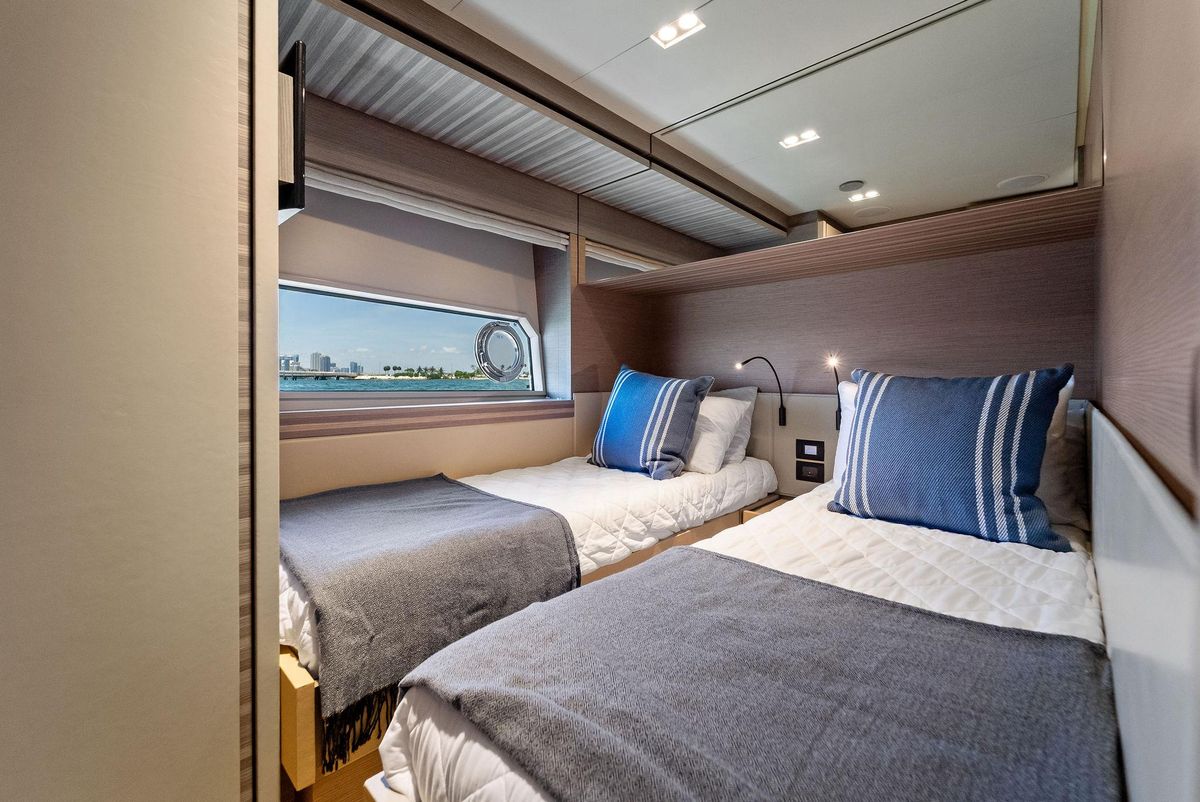 2023 Ferretti Yachts 67 