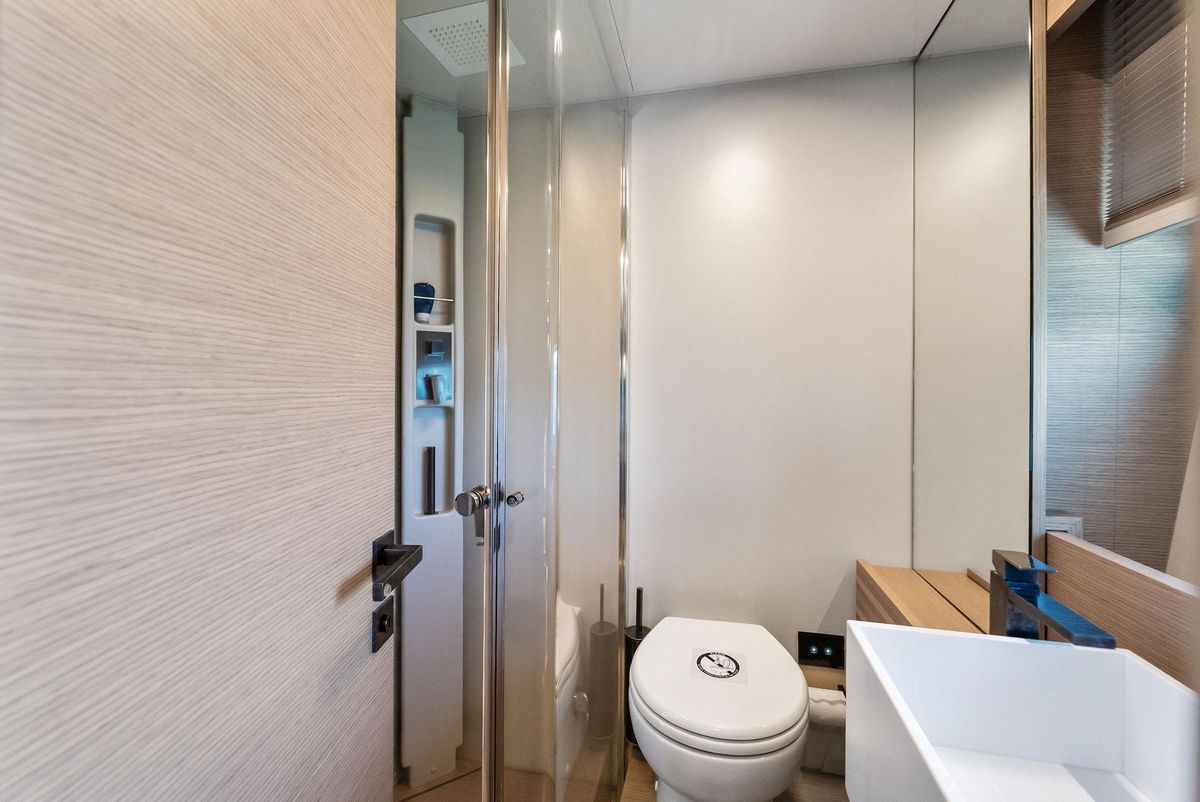 2023 Ferretti Yachts 67 