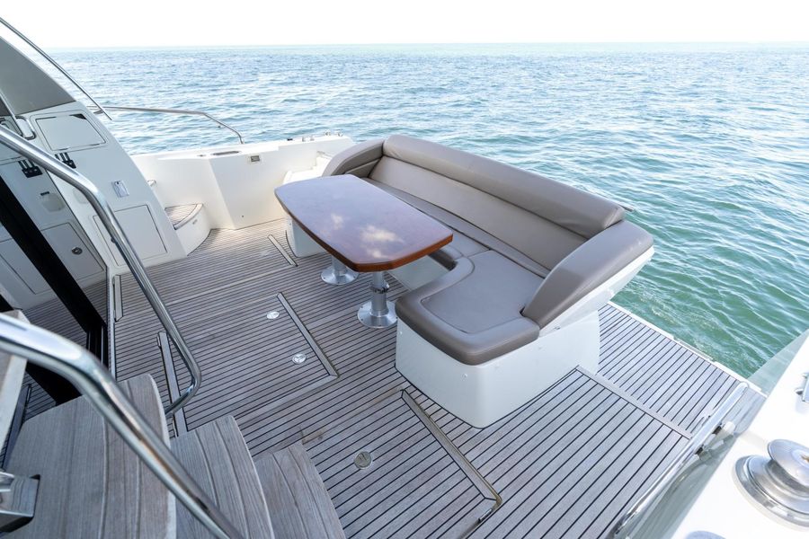 2015 Prestige 500 Flybridge