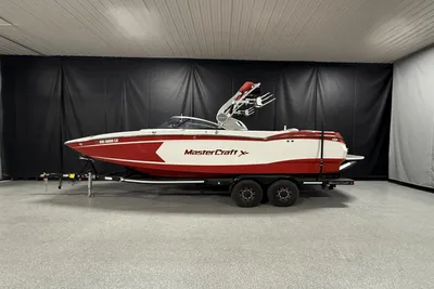 MasterCraft XStar