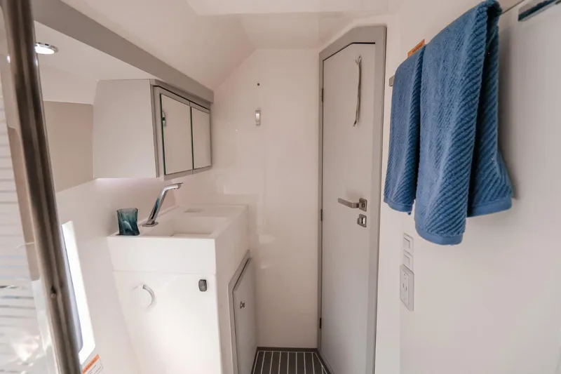 Romaniac Yacht Photos Pics 