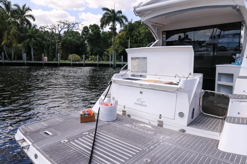 Romaniac Yacht Photos Pics 