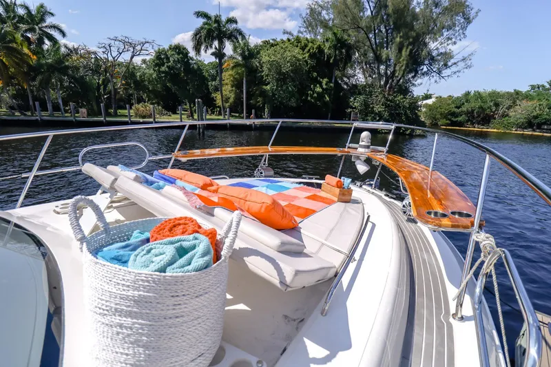 Romaniac Yacht Photos Pics 