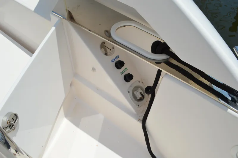  Yacht Photos Pics 2019 Tiara Yachts C39 Coupe deck area with utility connections and rope.