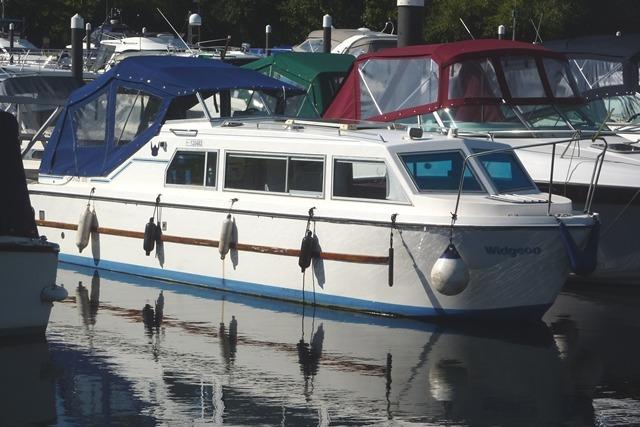 1993 Viking 28