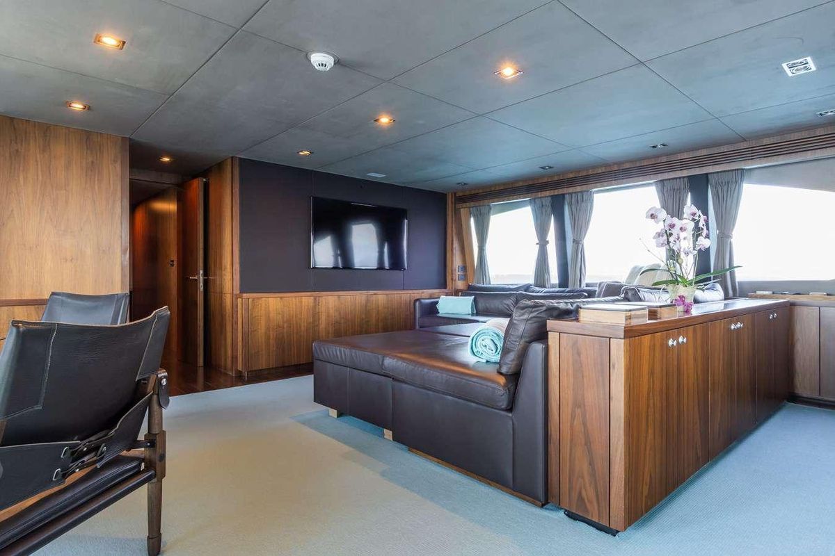 2014 Sunseeker 131 