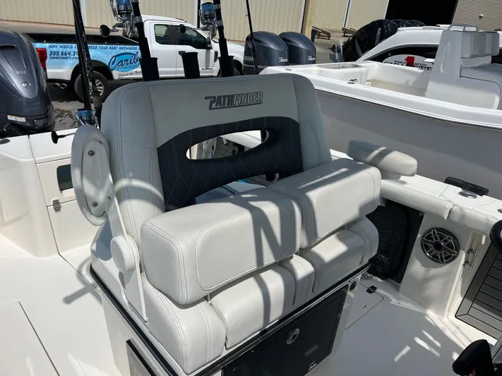  Yacht Photos Pics 2023 Pathfinder 2700 Open - Image 27