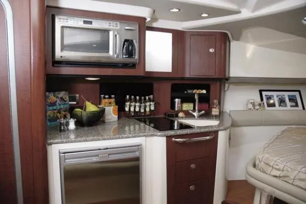  Yacht Photos Pics Manufacturer Provided Image