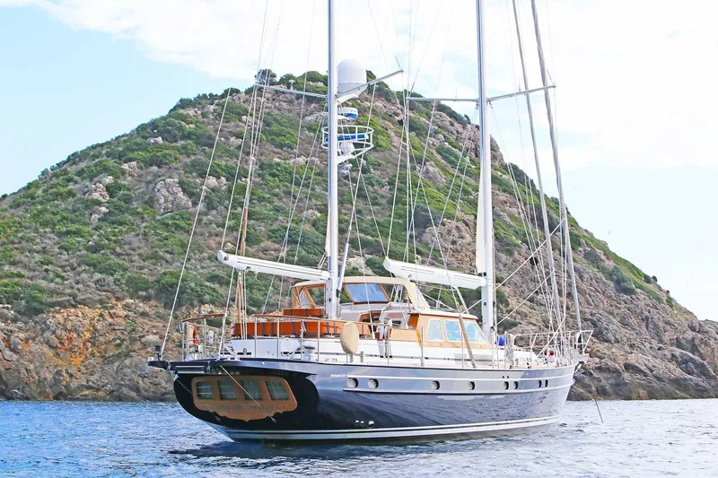 Alme Sol Yacht Photos Pics Stern