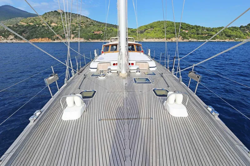 Alme Sol Yacht Photos Pics Foredeck