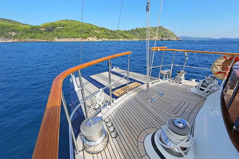 Alme Sol Yacht Photos Pics Aft deck