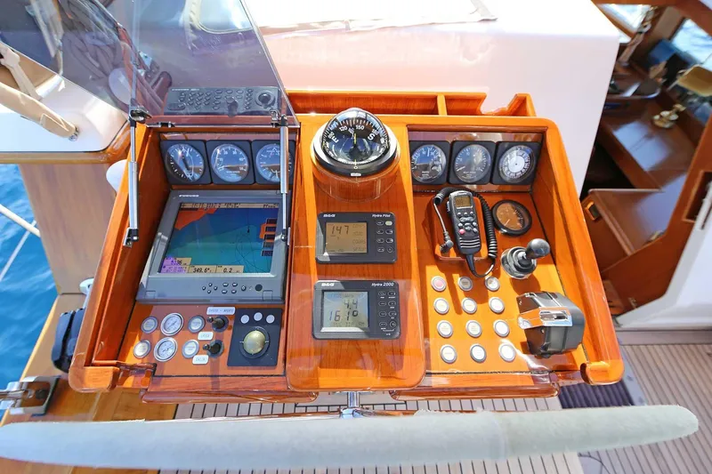 Alme Sol Yacht Photos Pics Steering