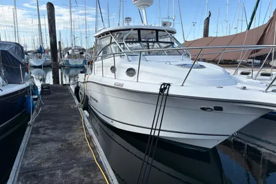Seaswirl Striper 3301 Walkaround O/B