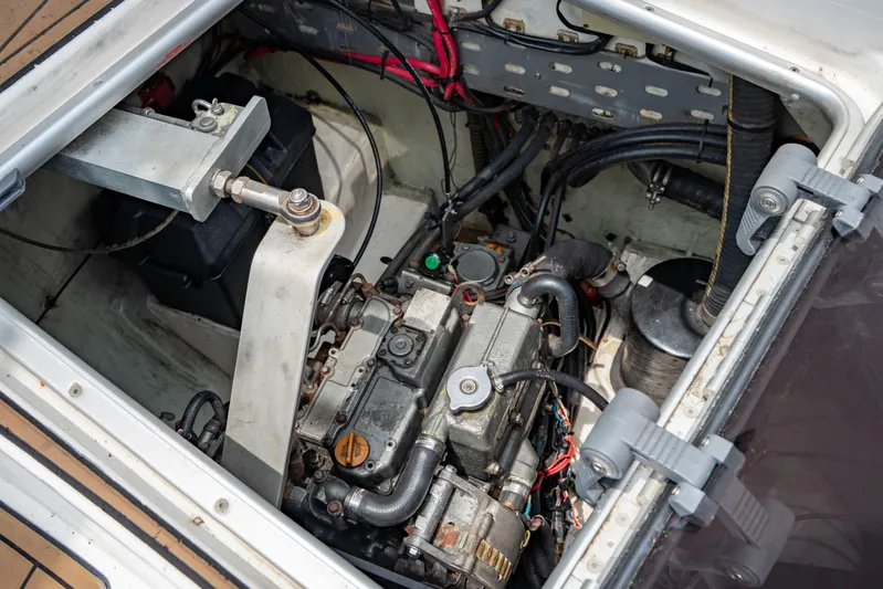 Papillon Yacht Photos Pics Engine compartment of a 2012 Leopard 39 boat, showcasing mechanical components and wiring.