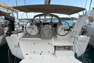 2017 Dufour 460