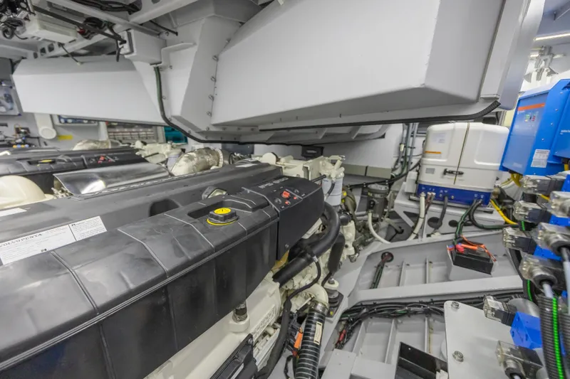 Moonshot Yacht Photos Pics 