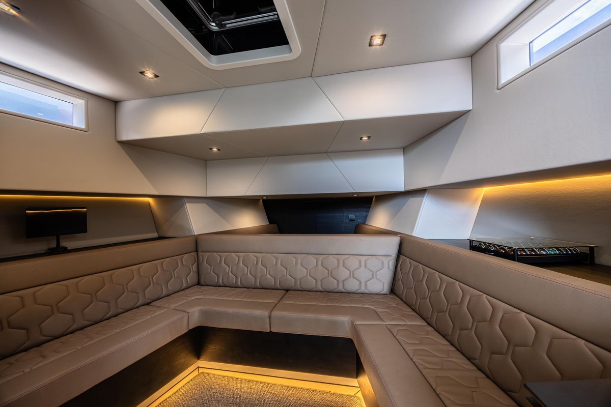 2023 Vanquish Yachts 58 