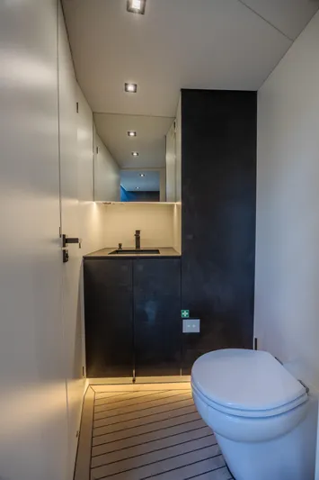 Moonshot Yacht Photos Pics 