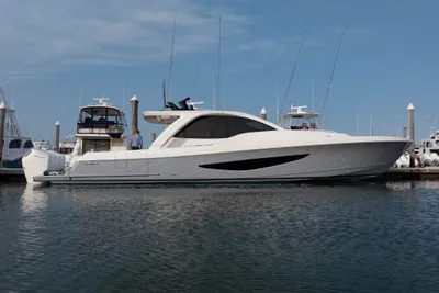 Valhalla Boatworks V-55 Sport Yacht