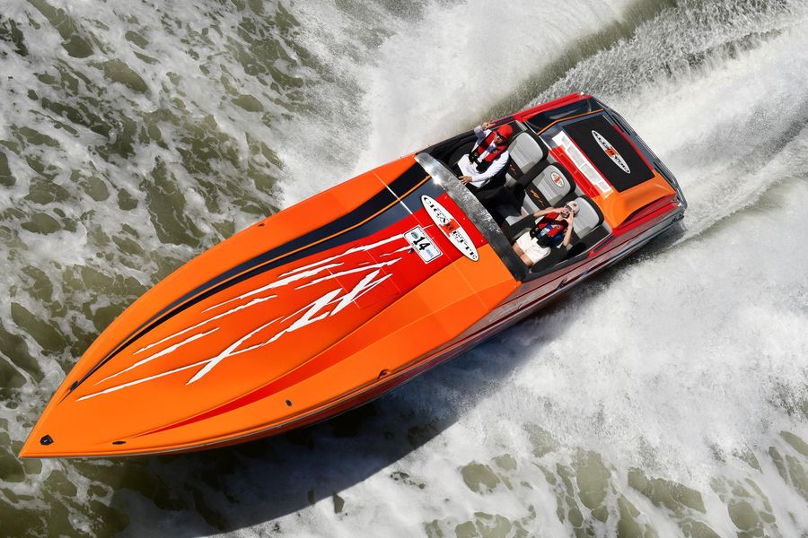 2014 Cigarette 42X