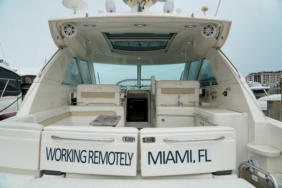 2010 Sea Ray 450 Sundancer