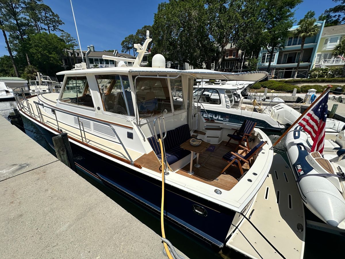 2004 Grand Banks 49 