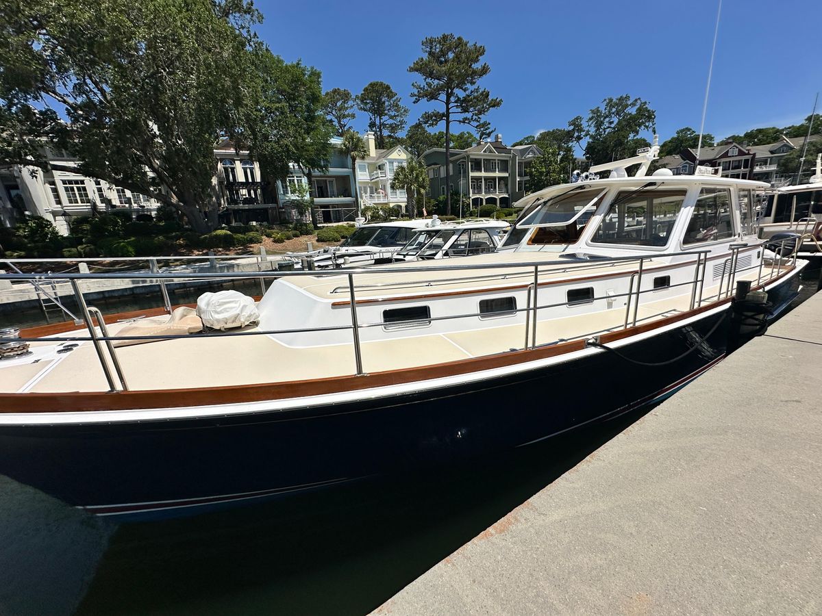2004 Grand Banks 49 