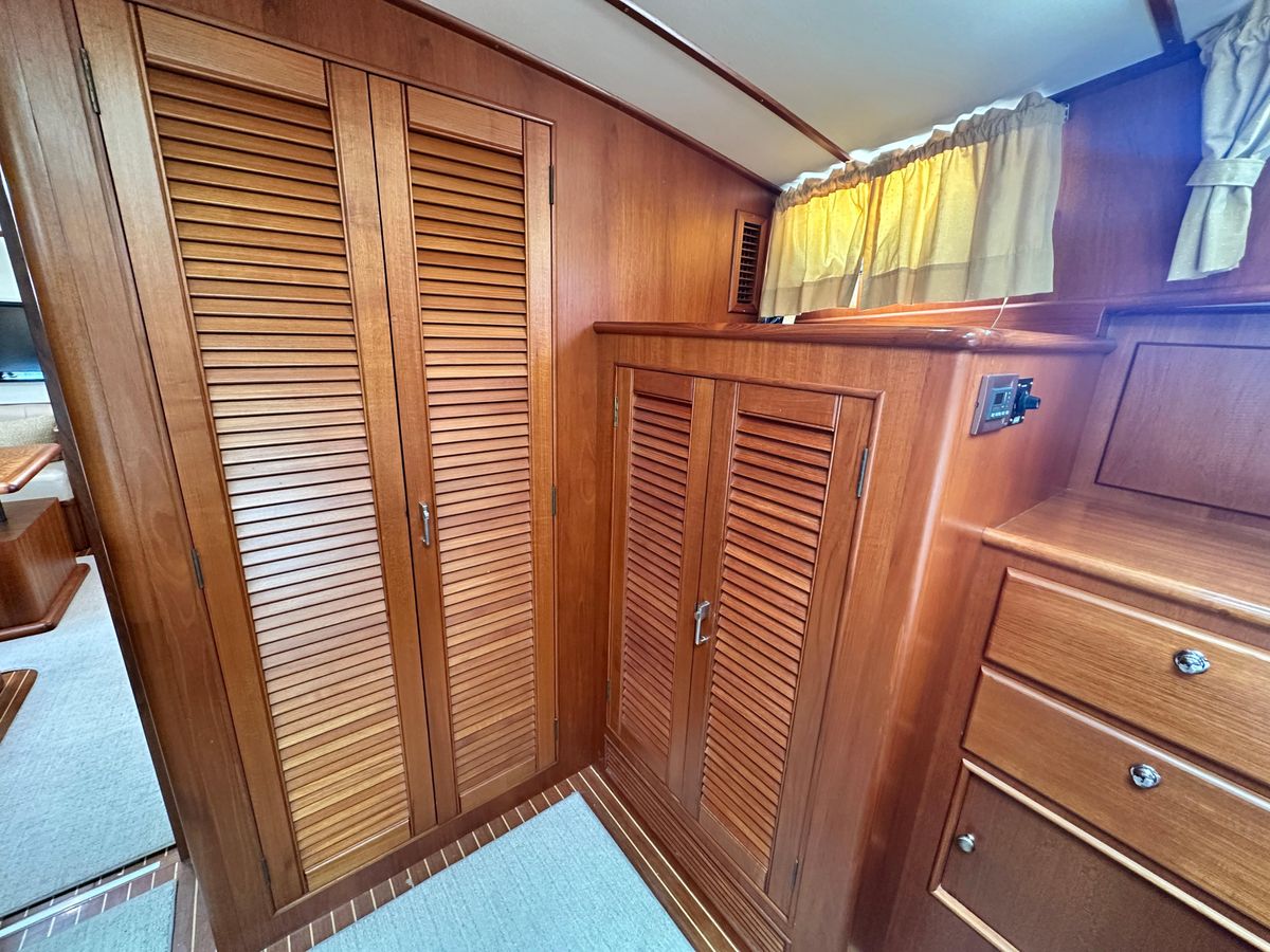2004 Grand Banks 49 