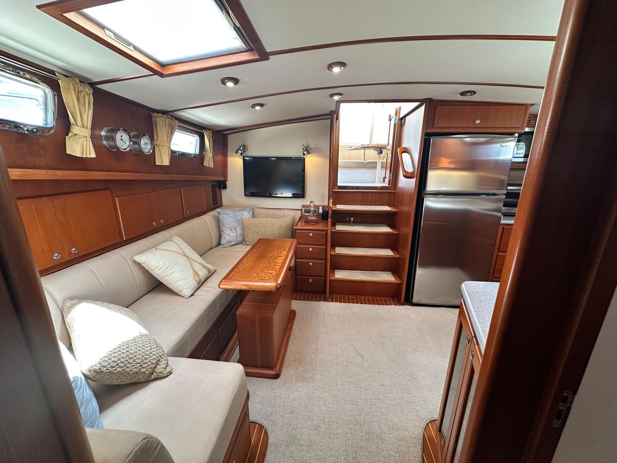 2004 Grand Banks 49 
