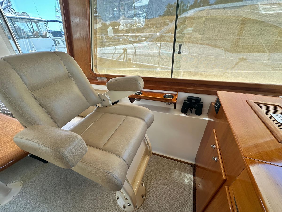 2004 Grand Banks 49 